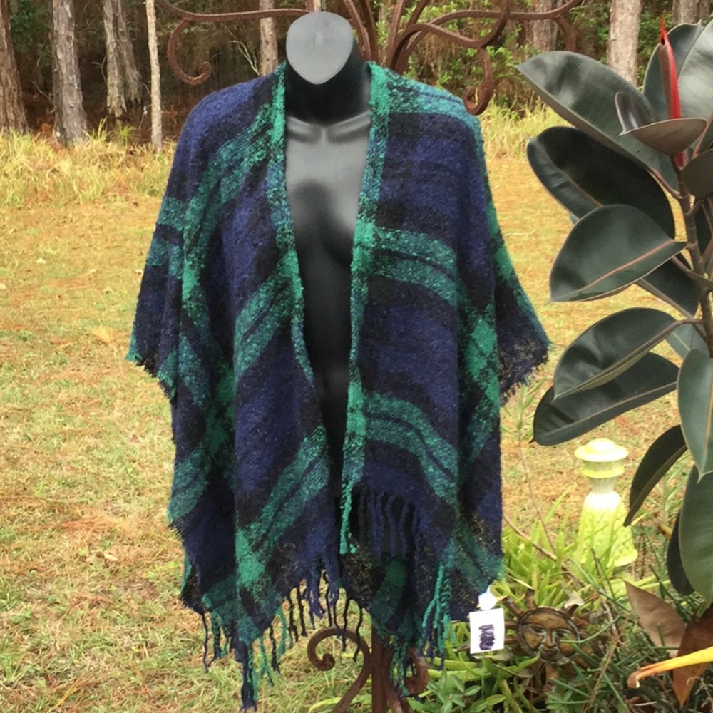 🦋NWT So Just Awesome Poncho / Wrap One Size Fits Wardrobe Closet Must Have🦋 - Picture 2 of 10